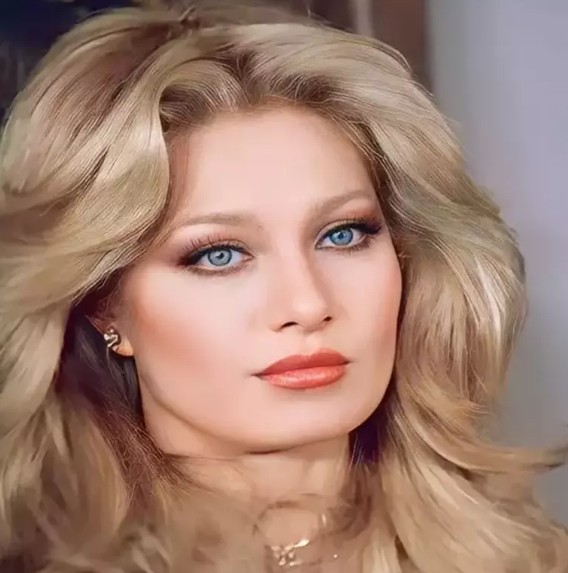 Emel Sayın'dan nostaljik paylaşım!